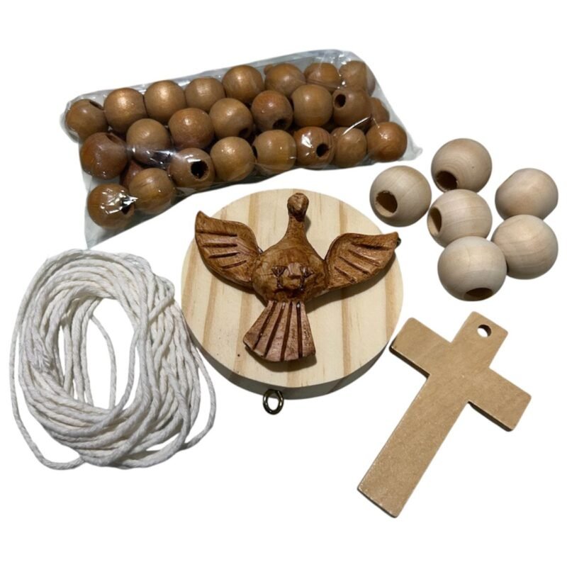 Kit Terço de Madeira com Divino Pequeno - Imagem 3
