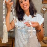 Kit Colar Decorativo com Cruz de Resina
