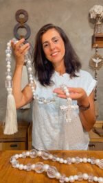Kit Colar Decorativo com Cruz de Resina